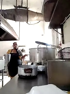 ShySexyBaddiexx online show from 9, 9, 2025