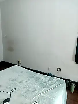 ShySexyBaddiexx online show from 24, 9, 2025