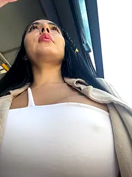 Snapshot of oh_nina chatting on 28, 9, 2025 oh nina online show from 28, 9, 2025