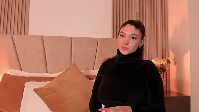 Victoria Beaumont online show from 24, 9, 2025