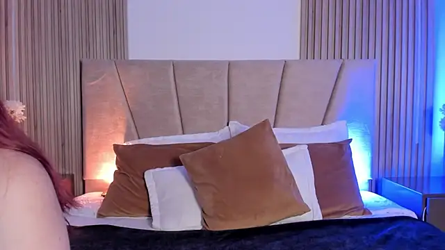 Victoria Beaumont online show from 29, 10, 2025