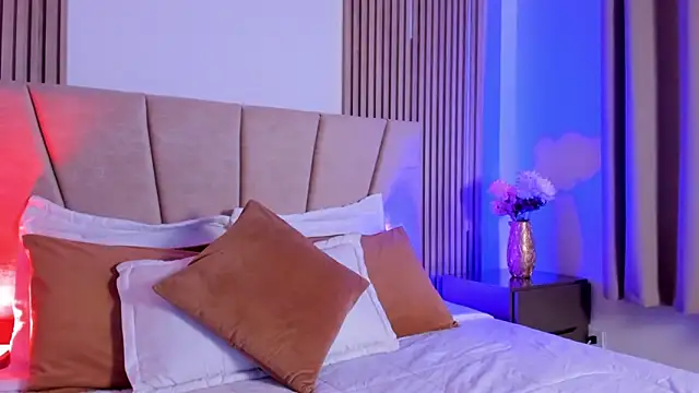 Victoria Beaumont online show from 22, 11, 2025