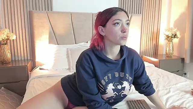 Victoria Beaumont online show from 19, 12, 2025