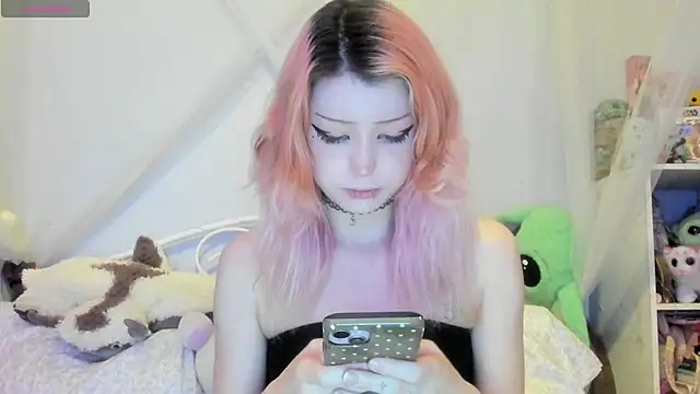 Snapshot of bunnyislewd chatting on 13, 9, 2025 bunnyislewd online show from 13, 9, 2025