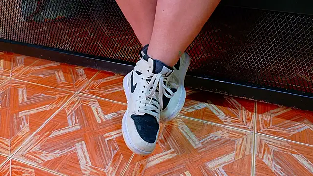 JenaCooper  online show from 6, 3, 2026