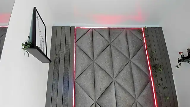 JenaCooper  online show from 13, 1, 2026