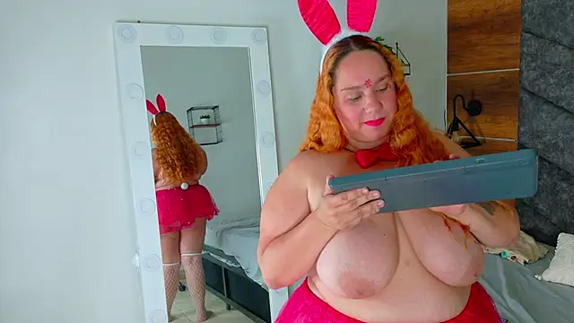 JenaCooper  online show from 20, 10, 2025