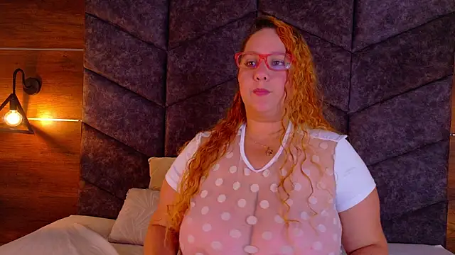 JenaCooper  online show from 16, 2, 2026