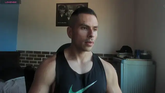 Snapshot of justinkarter chatting on 7, 7, 2026 justinkarter online show from 7, 7, 2026