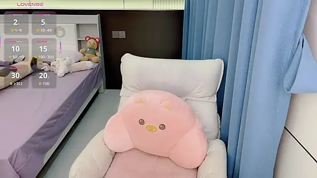 Liuyifei2005 online show from 22, 9, 2025