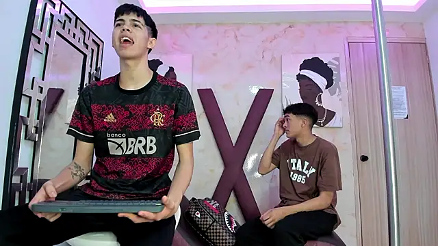 TWINKS FRIENDS online show from 2, 2, 2026