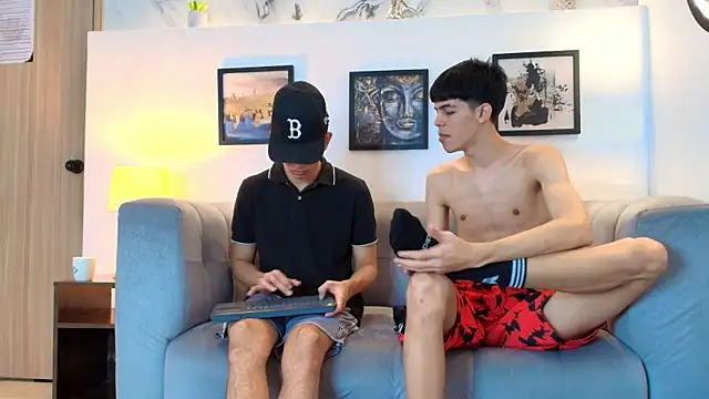 TWINKS FRIENDS online show from 28, 2, 2026