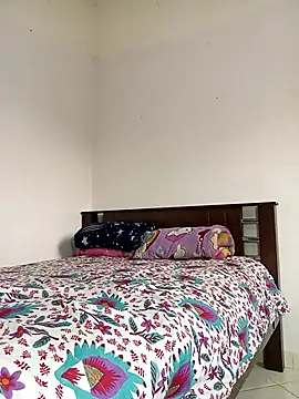 paisita122 online show from 3, 10, 2025