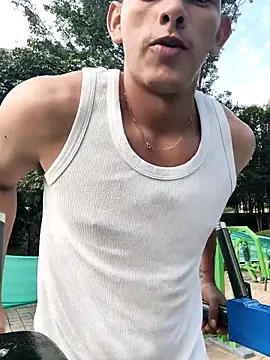 Hiroshi Shen online show from 11, 9, 2025