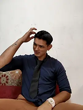 Hiroshi Shen online show from 9, 9, 2025