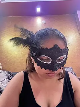 Snapshot of Iampriyaaa15 chatting on 8, 7, 2026 Iampriyaaa15 online show from 8, 7, 2026