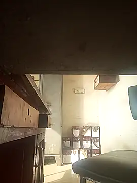 young dickkk online show from 28, 9, 2025