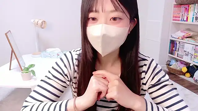 Snapshot of OSUSHI-CHAN chatting on 15, 10, 2025 OSUSHI-CHAN online show from 15, 10, 2025