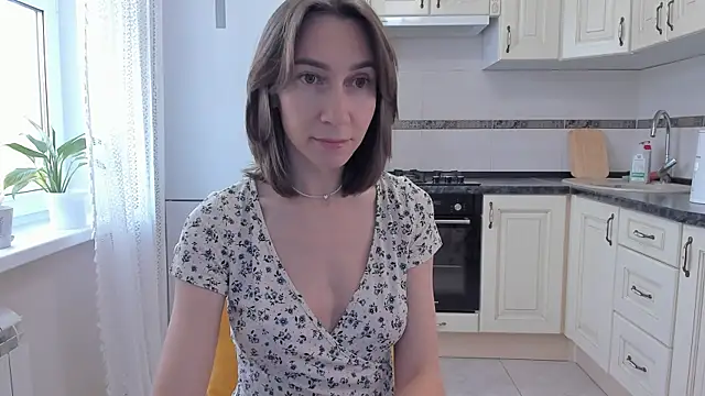 GoodGlamorGirl online show from 24, 9, 2025