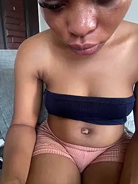 PrettyNina77 online show from 22, 12, 2025