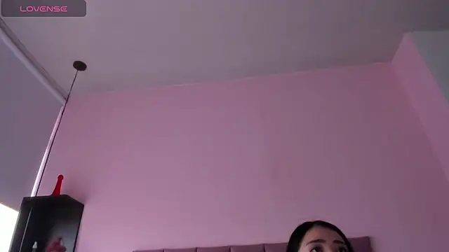 violet myerrs online show from 28, 10, 2025