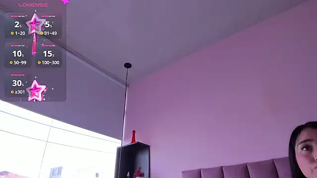 violet myerrs online show from 27, 10, 2025