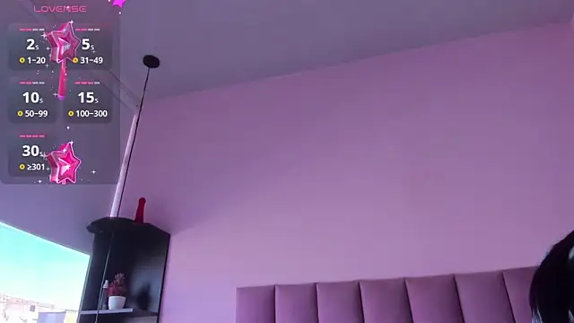 violet myerrs online show from 22, 9, 2025