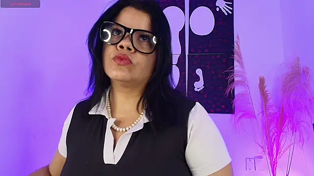 Snapshot of Iamlola_ chatting on 16, 10, 2025 Iamlola online show from 16, 10, 2025