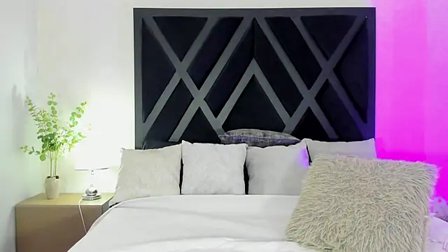 Snapshot of zoe_martins_ chatting on 25, 6, 2026 zoe martins online show from 25, 6, 2026