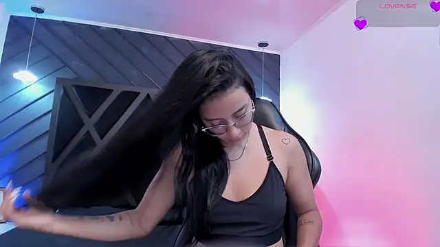 zoe martins  online show from 19, 2, 2026