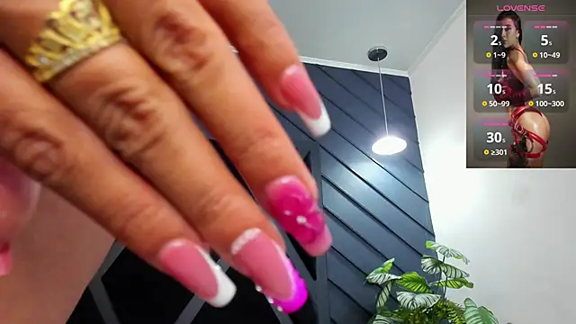 zoe martins  online show from 3, 11, 2025