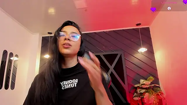 zoe martins  online show from 2, 2, 2026