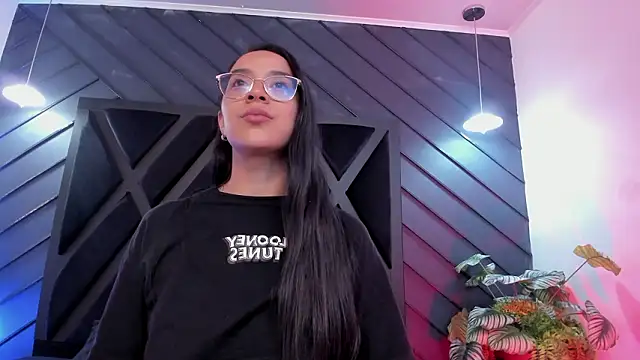 zoe martins  online show from 17, 2, 2026