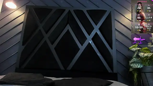 zoe martins  online show from 21, 10, 2025