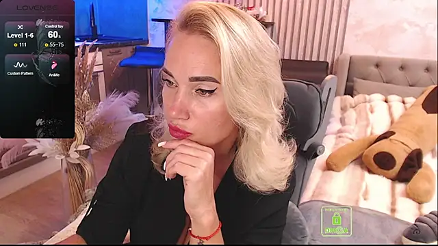 Snapshot of FreeBerryMILF chatting on 11, 7, 2026 FreeBerryMILF online show from 11, 7, 2026