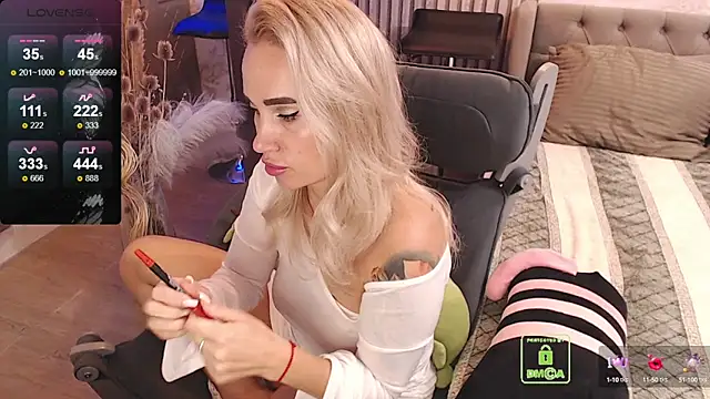 FreeBerryMILF online show from 15, 10, 2025