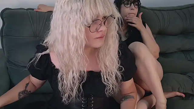 yumiandtsuki online show from 23, 3, 2026