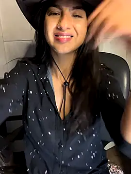 chicachocolate01 online show from 30, 10, 2025