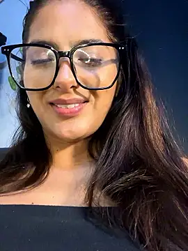 chicachocolate01 online show from 13, 1, 2026