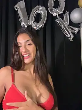 chicachocolate01 online show from 9, 4, 2026