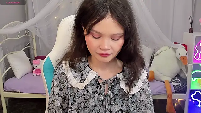 EmilyChaves online show from 21, 12, 2025