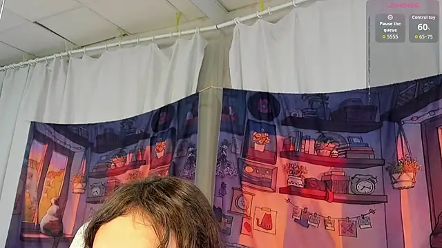 EmilyChaves online show from 10, 11, 2025