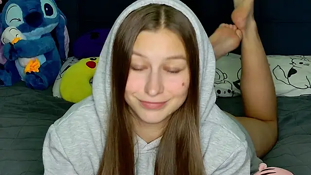 MissEmilyMiller online show from 1, 12, 2025