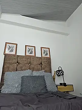 Daniela Leonn online show from 26, 11, 2025