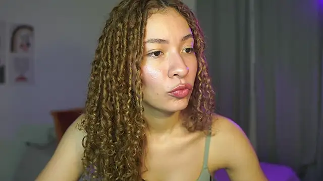 isabella-garcia- online show from 20, 9, 2025