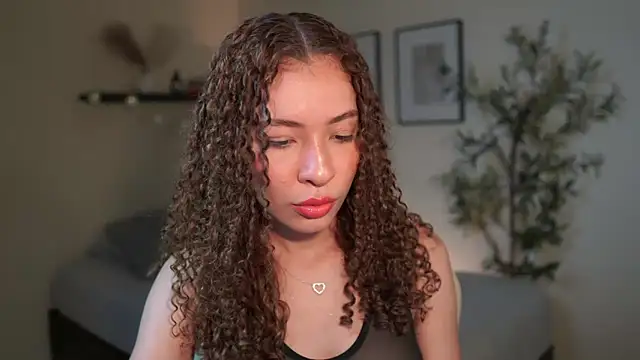 isabella-garcia- online show from 24, 3, 2026