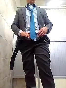 hotmanxxx84 online show from 8, 9, 2025