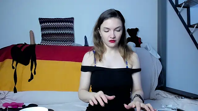 Katherine Twilight online show from 9, 2, 2025