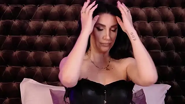 StephanyMillan online show from 1, 6, 2026