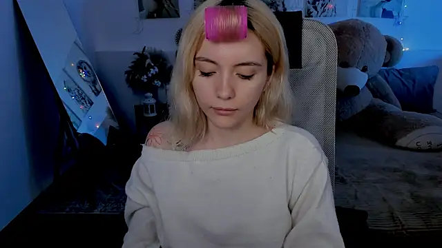 AuroraWrenfield online show from 10, 4, 2026